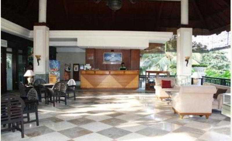 Ciputra Golf, Club & Hotel Surabaya Interior foto