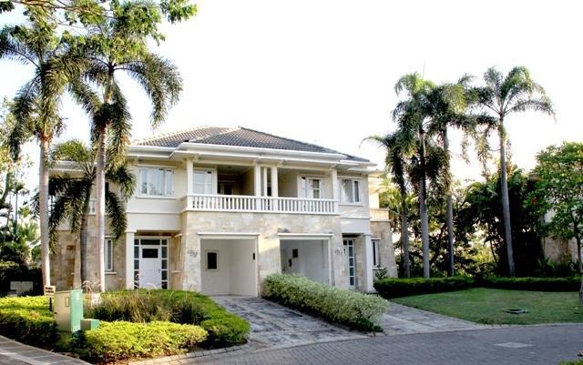 Ciputra Golf, Club & Hotel Surabaya Quarto foto